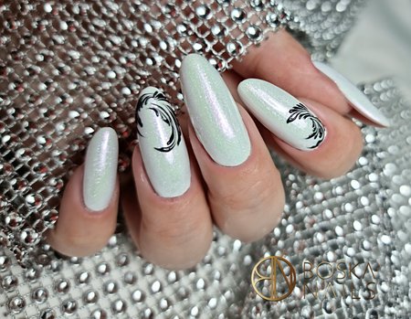 BOSKA NAILS Lakier hybrydowy White Samanta 360 - 6ml